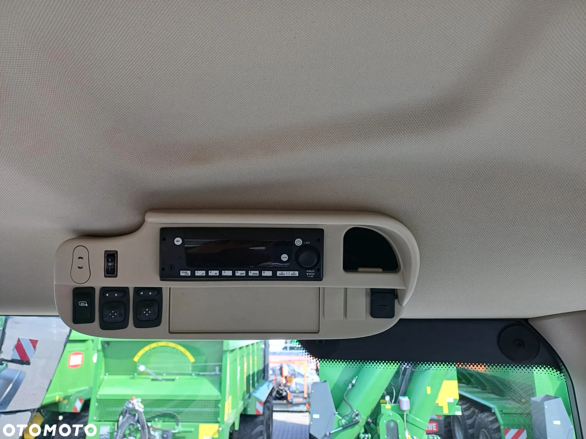 John Deere 6R250 - 8