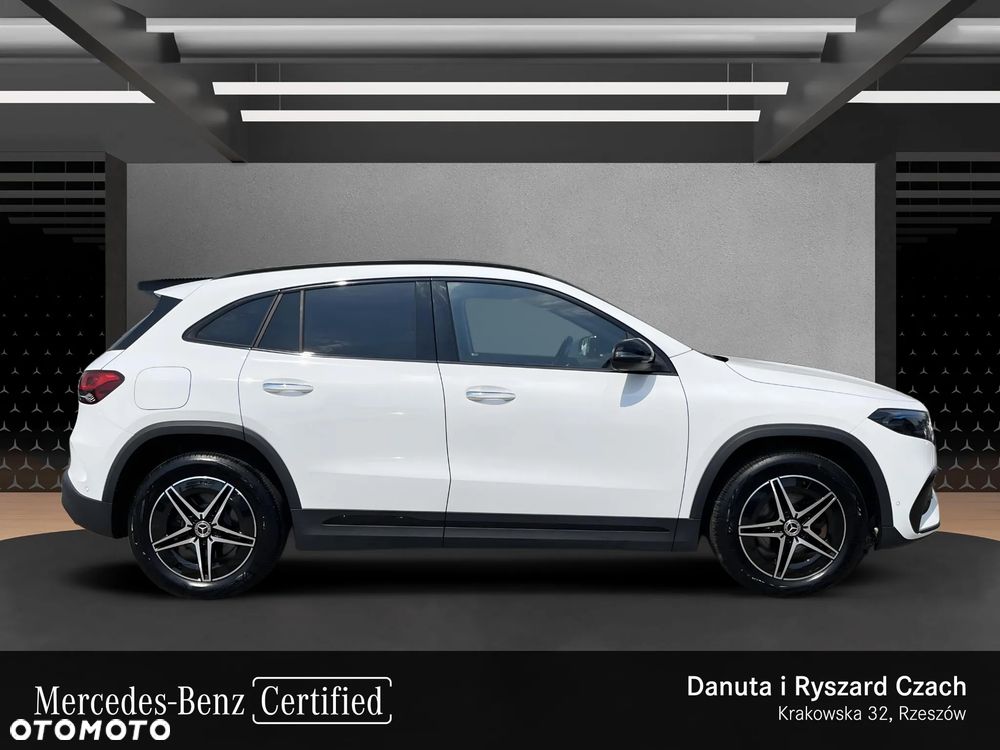 Mercedes-Benz EQA 300 66.5kWh 4-Matic AMG Line - 6