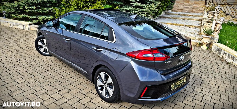 Hyundai IONIQ 1.6 GDI Premium - 9
