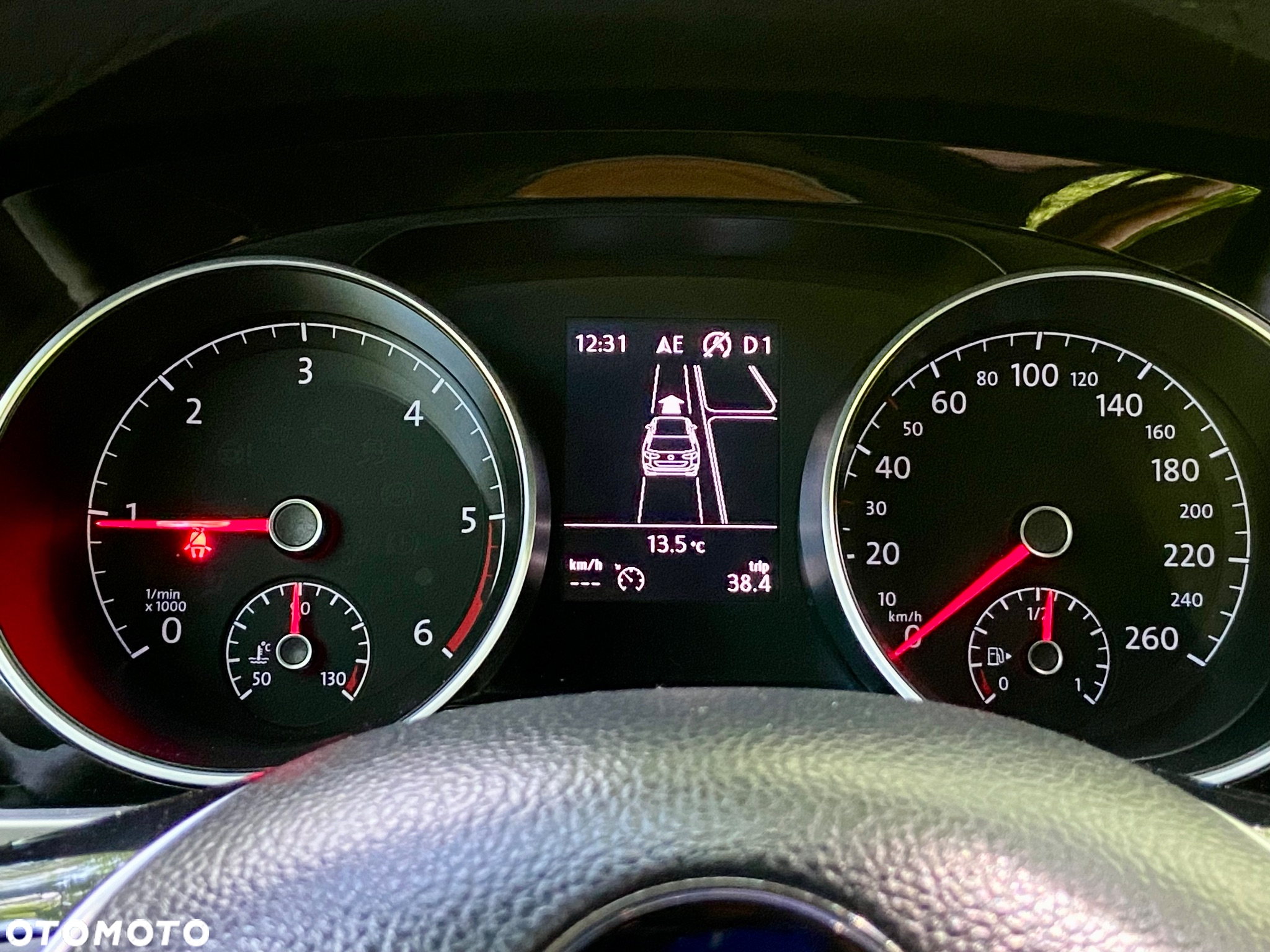 Volkswagen Touran 2.0 TDI SCR DSG Highline - 18