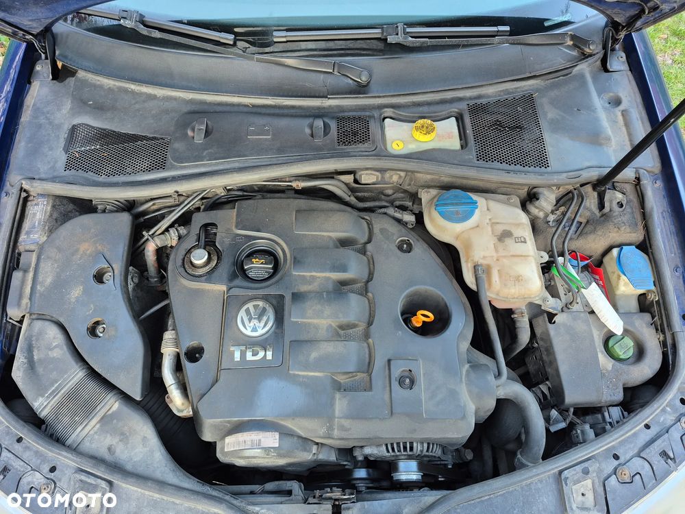 Volkswagen Passat 1.9 TDI Basis Tiptr - 7