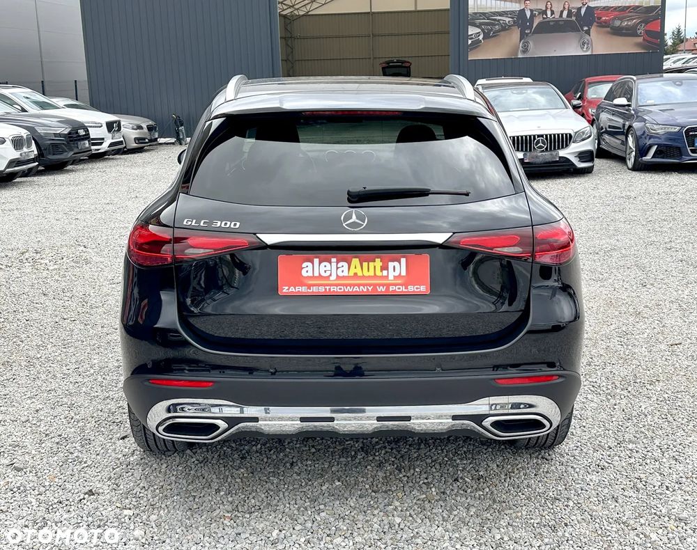 Mercedes-Benz GLC - 13