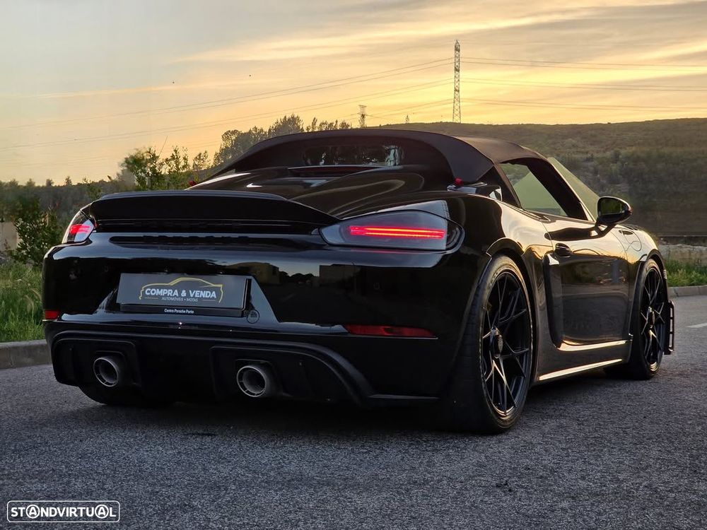 Porsche 718 Spyder RS - 2