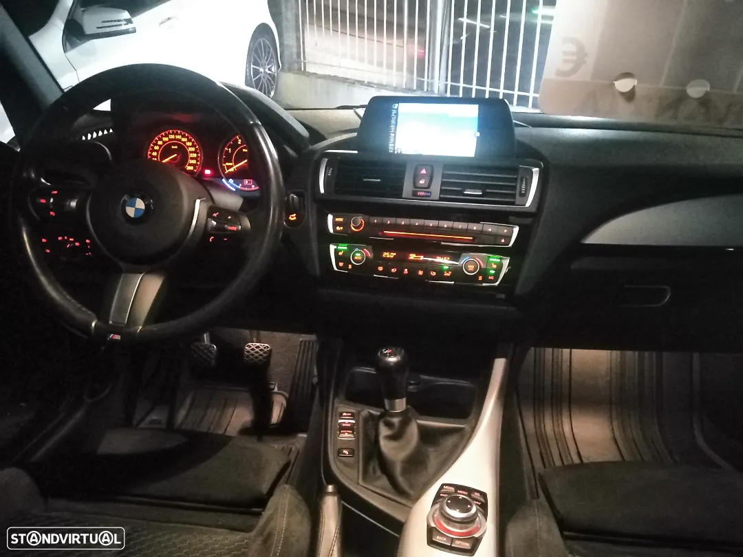 BMW 116 d Pack M - 23