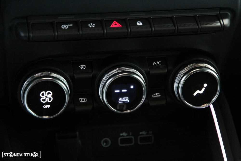 Renault Clio 1.0 TCe Techno Bi-Fuel - 14