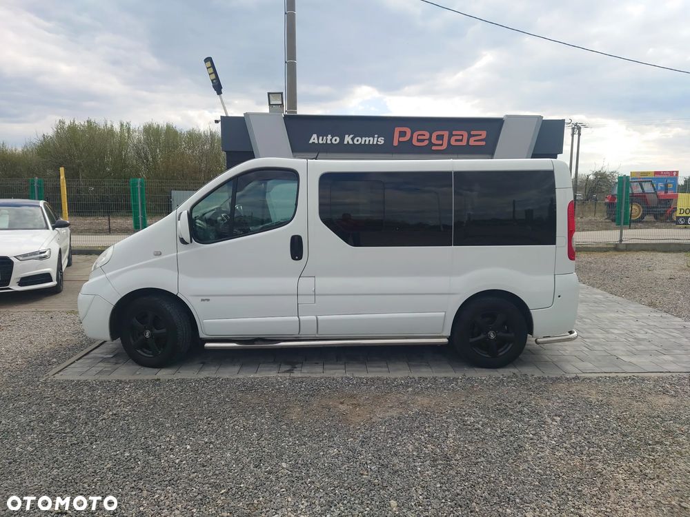 Opel Vivaro - 2