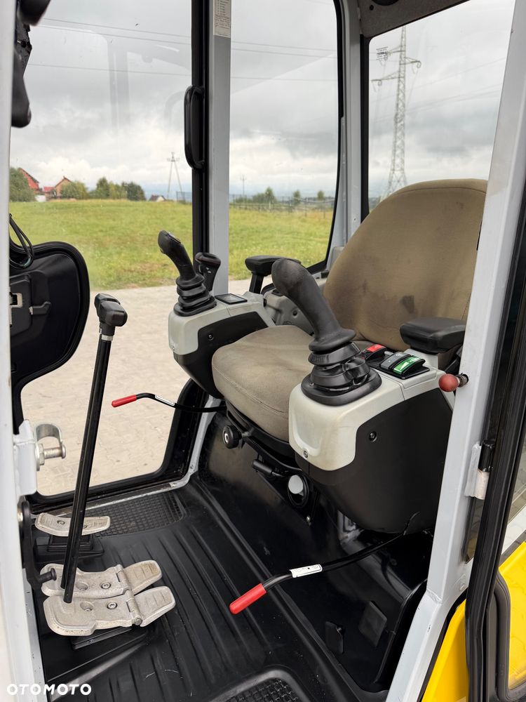 Wacker Neuson Et24 - 11