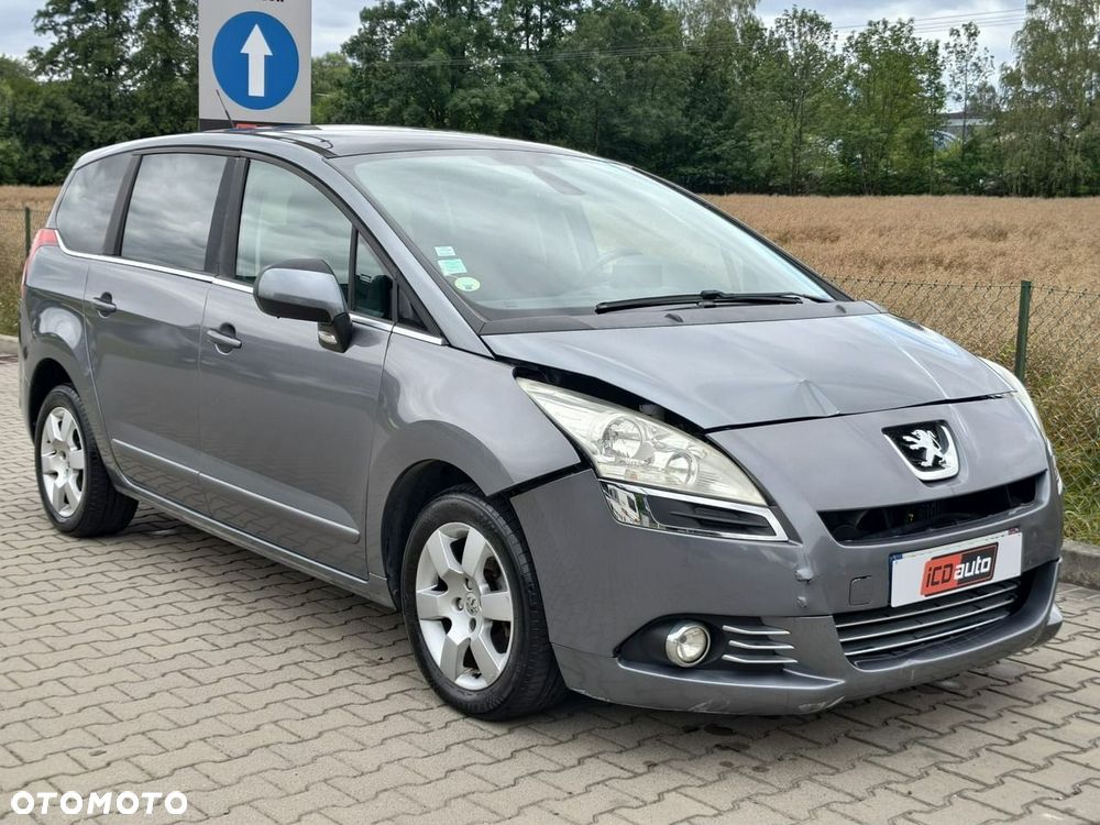 Peugeot 5008 - 1