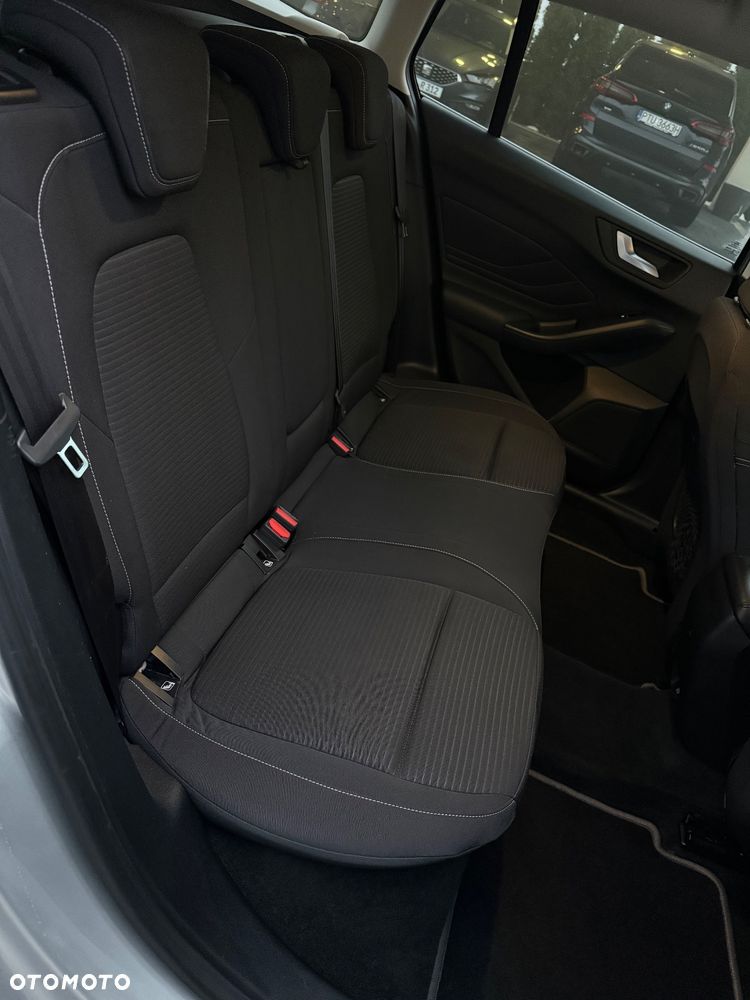 Ford Focus 2.0 EcoBlue Start-Stopp-System TITANIUM - 34