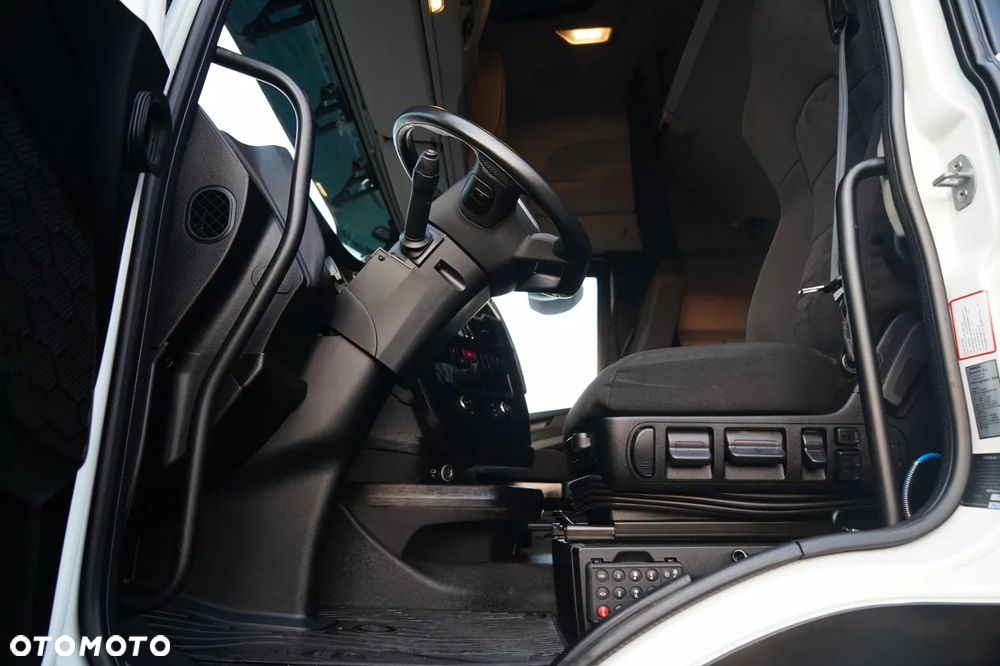 Iveco S-WAY / 530 / RETARDER / KLIMA POSTOJOWA / - 23