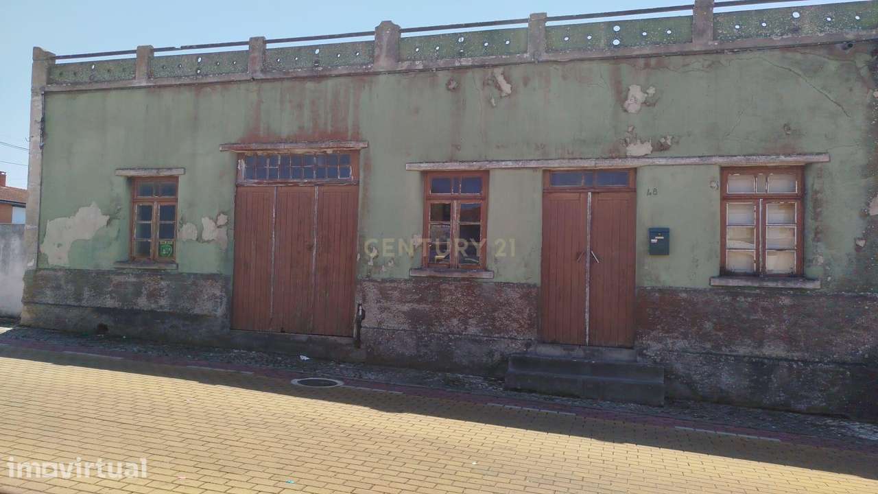 Casa Antiga para Recuperar em Seixo - Mira, Coimbra - 80.000€ - Grande imagem: 2/19