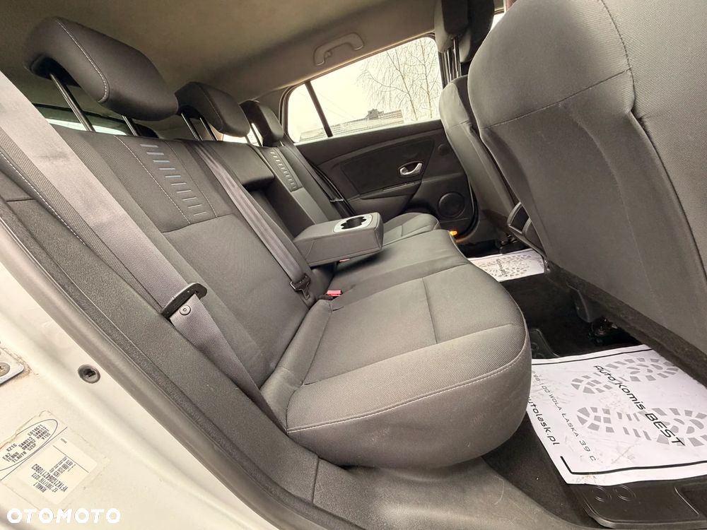 Renault Megane 1.5 dCi Dynamique - 7