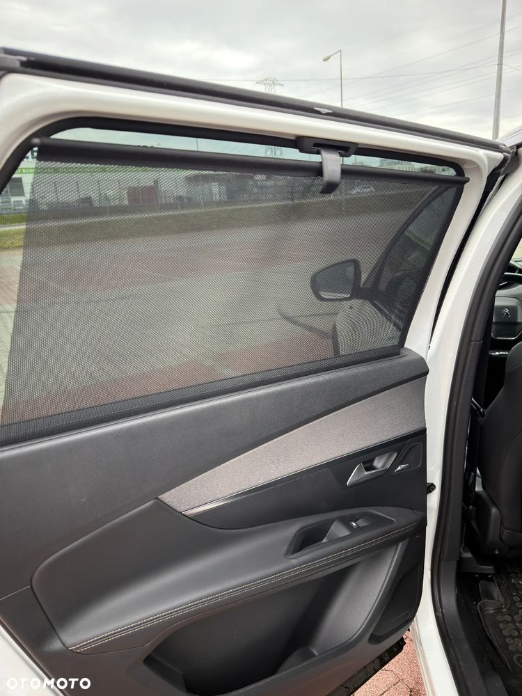 Peugeot 5008 - 19