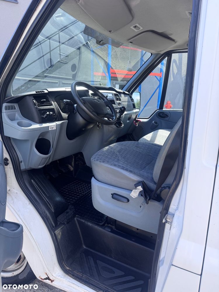 Ford Transit - 5