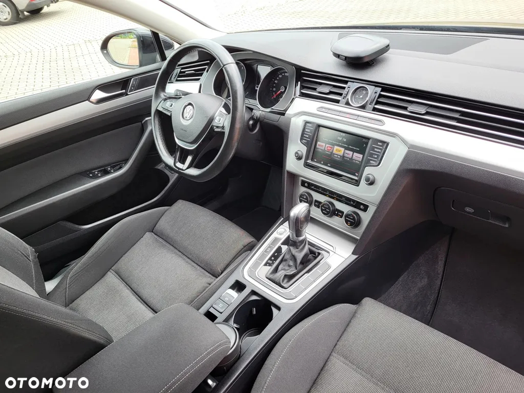 Volkswagen Passat 2.0 TDI BMT Comfortline DSG - 11