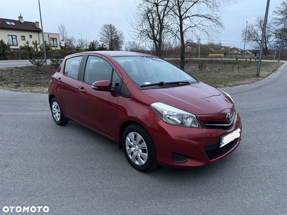 Toyota Yaris 1.33 Premium EU6 - 1