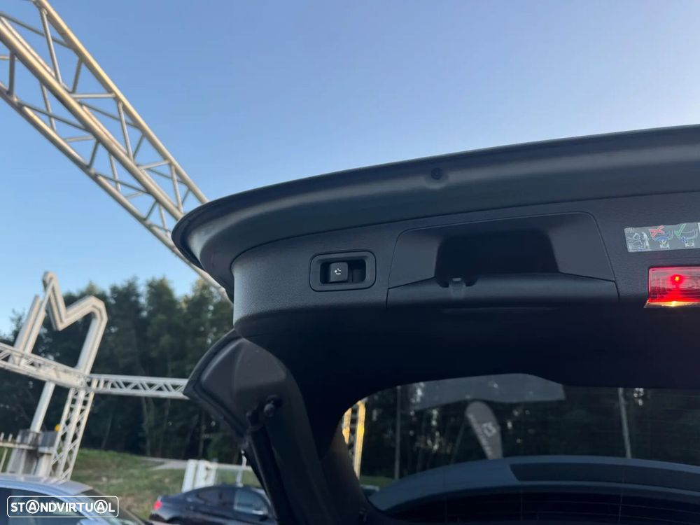 Mercedes-Benz GLA 250 e AMG Line - 22