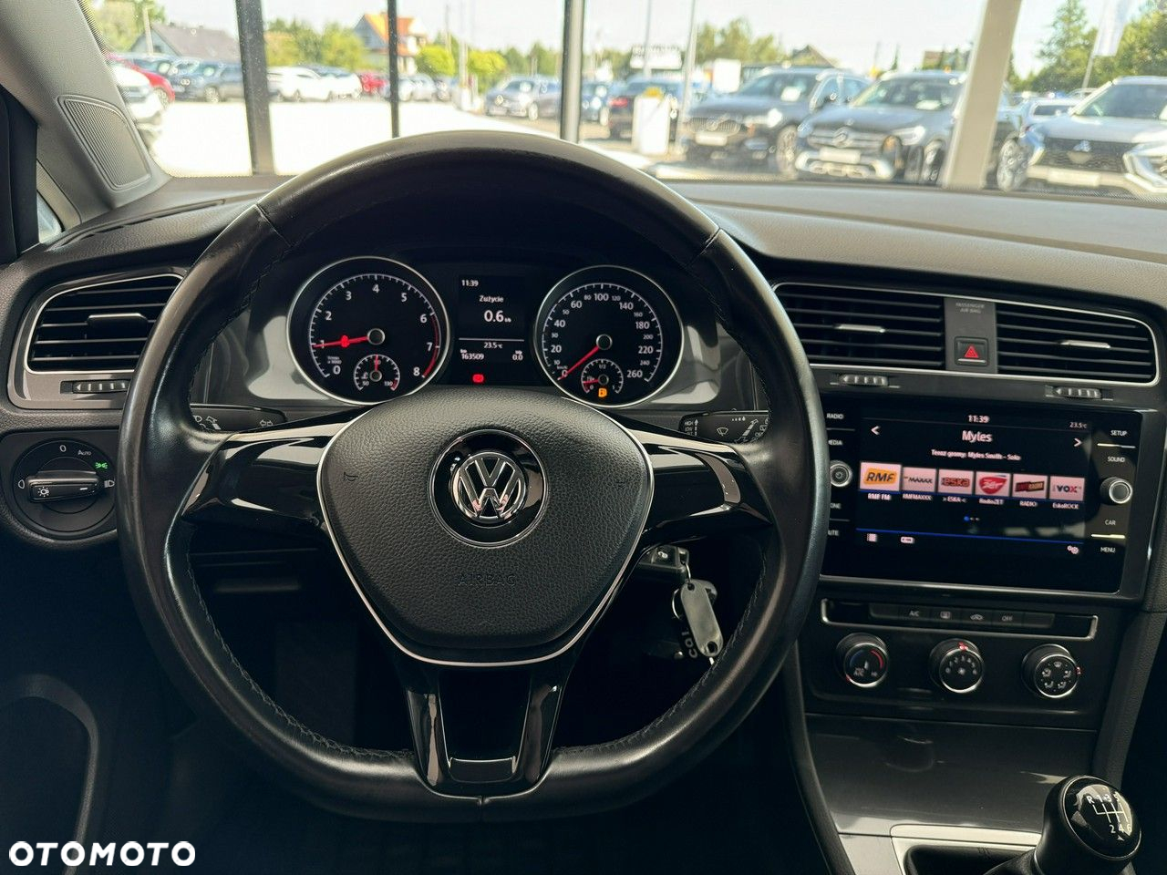 Volkswagen Golf - 15