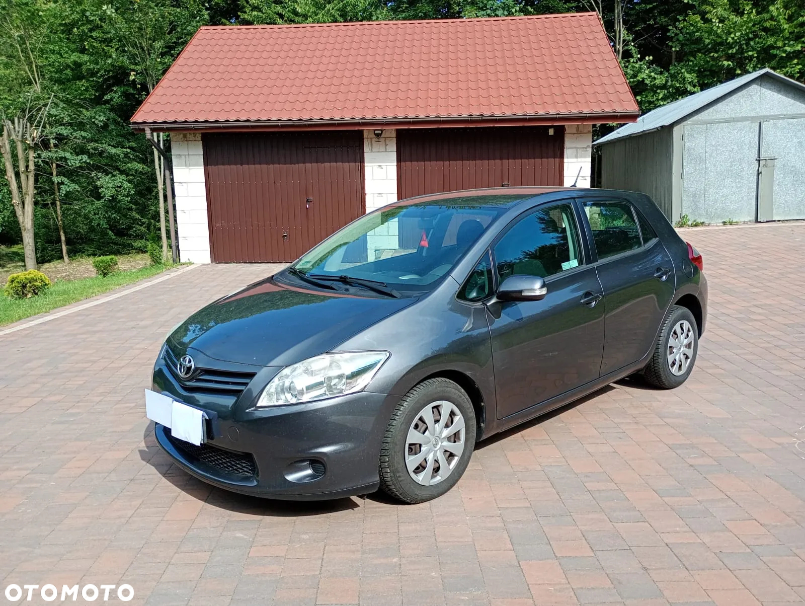 Toyota Auris - 2