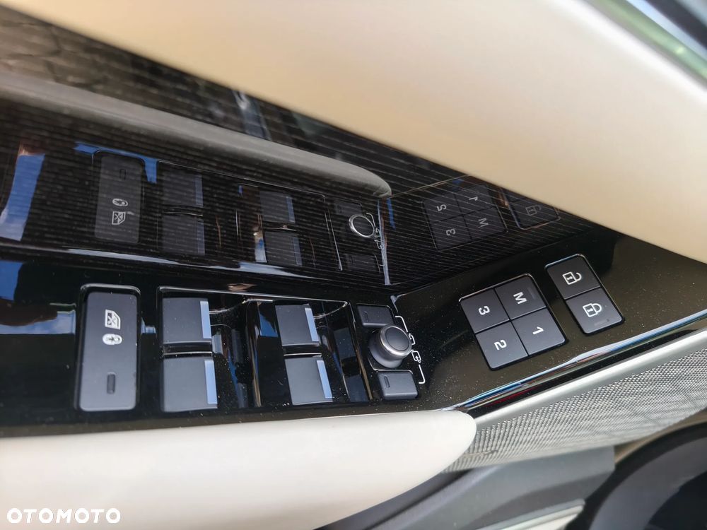 Land Rover Range Rover Velar 3.0 P400 mHEV R-Dynamic HSE - 28