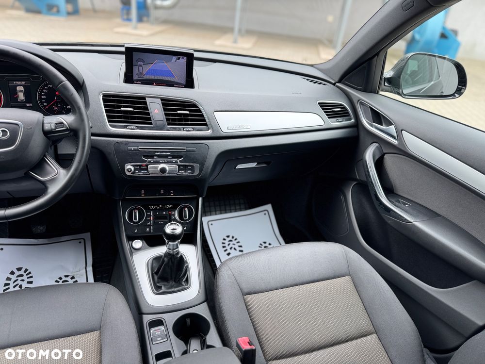 Audi Q3 - 18