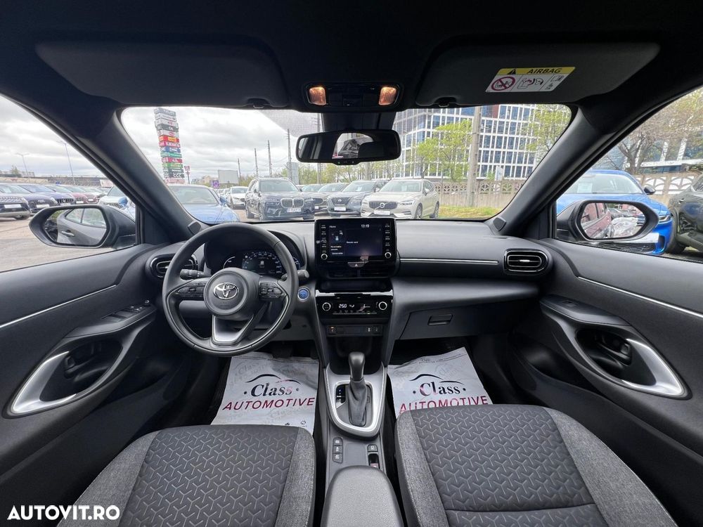 Toyota Yaris Cross 1.5 VVT-i HSD 4x2 Dynamic - 5