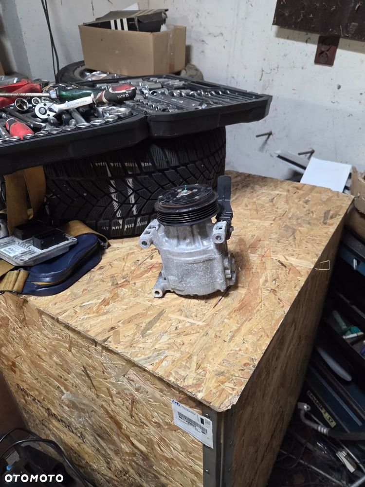 Kompresor Sprężarka klimatyzacji Fiat 500 Panda II Ford Ka II 1.2 8V Lancia Ypsilon 51747318 517473180 56 Tyś 56869 - 2