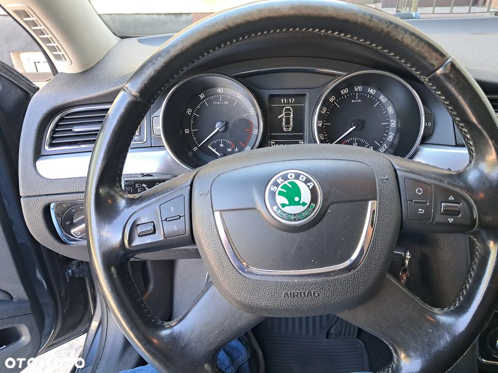 Skoda Superb 1.8 TSI Exclusive - 3