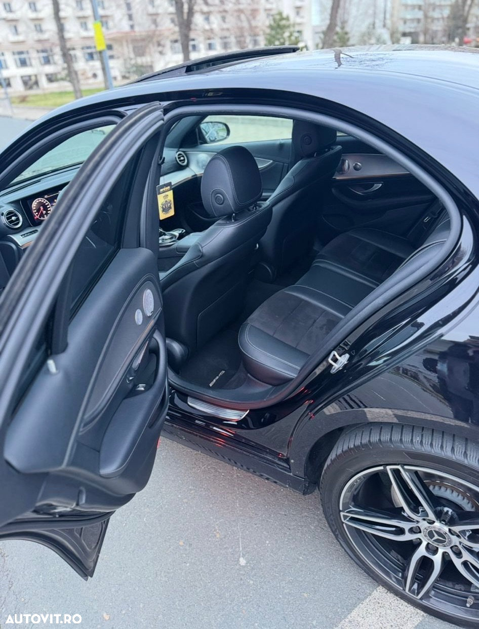 Mercedes-Benz E - 11
