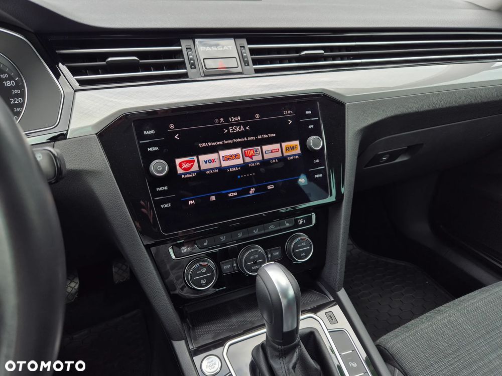 Volkswagen Passat 2.0 TSI Business DSG - 10