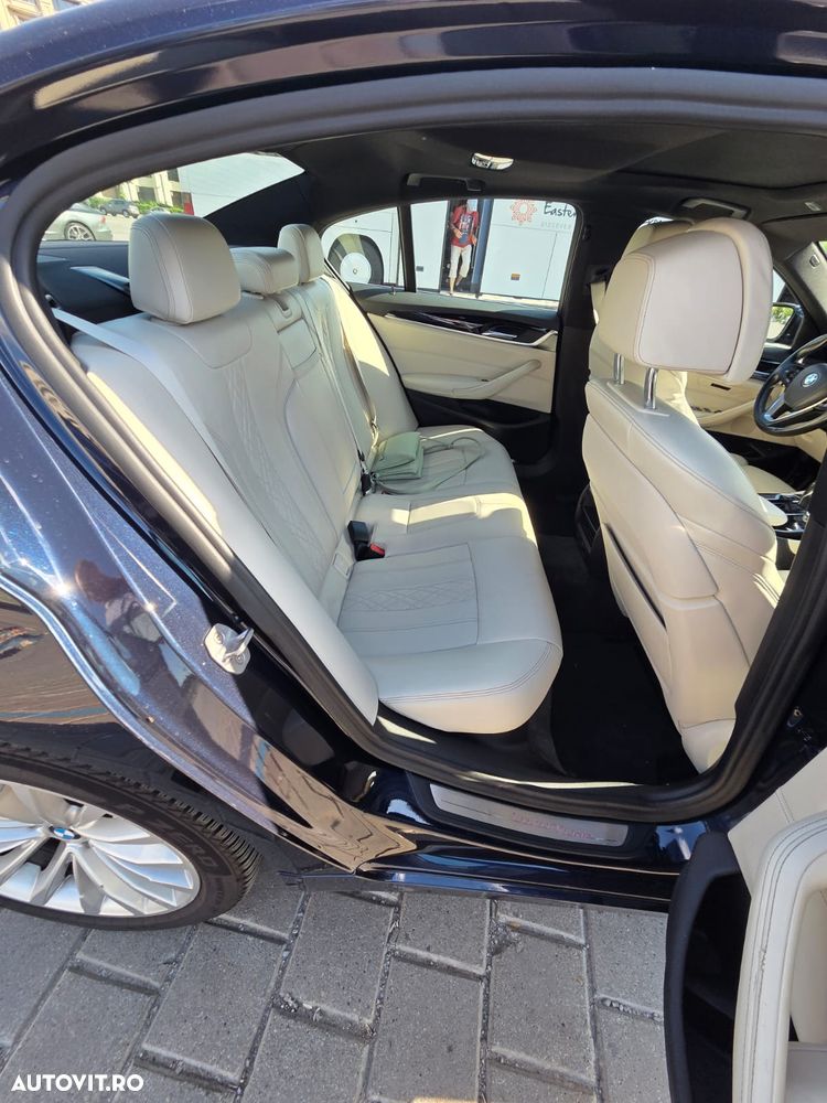 BMW Seria 5 520i AT - 8