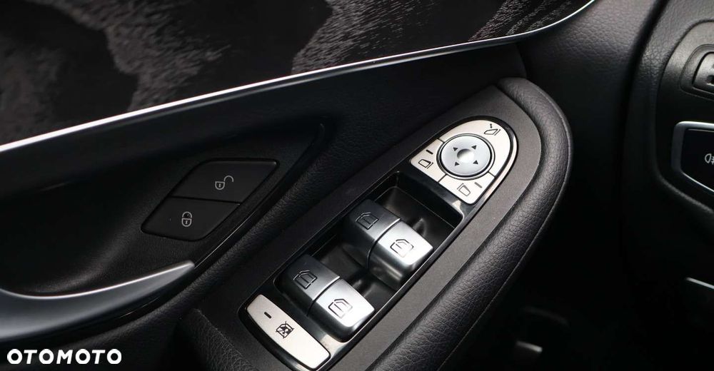 Mercedes-Benz GLC - 29