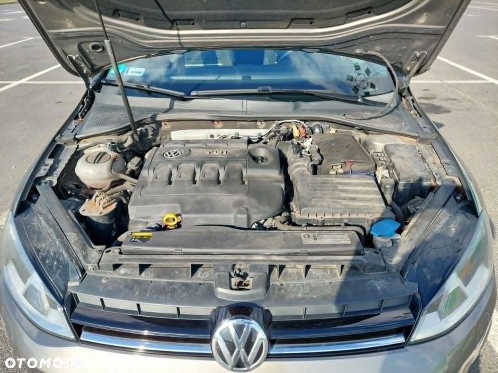 Volkswagen Golf 2.0 BlueTDI DSG Cup - 11