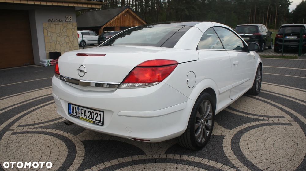 Opel Astra 1.8 Edition - 11