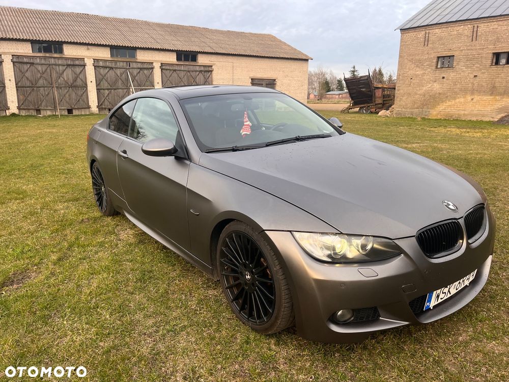 BMW Seria 3 325i - 3
