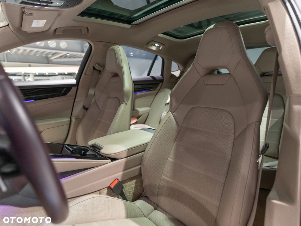 Porsche Panamera 4S E-Hybrid - 31