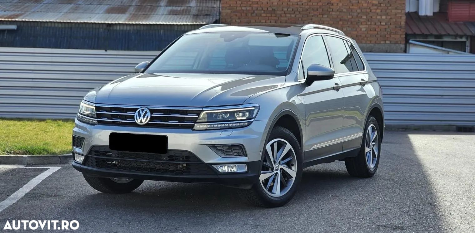 Volkswagen Tiguan - 1