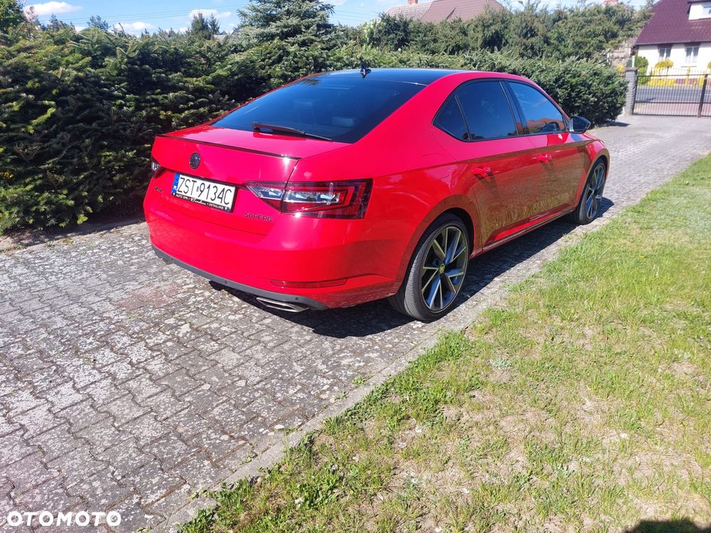 Skoda Superb 2.0 TSI 4x4 DSG Sportline - 4