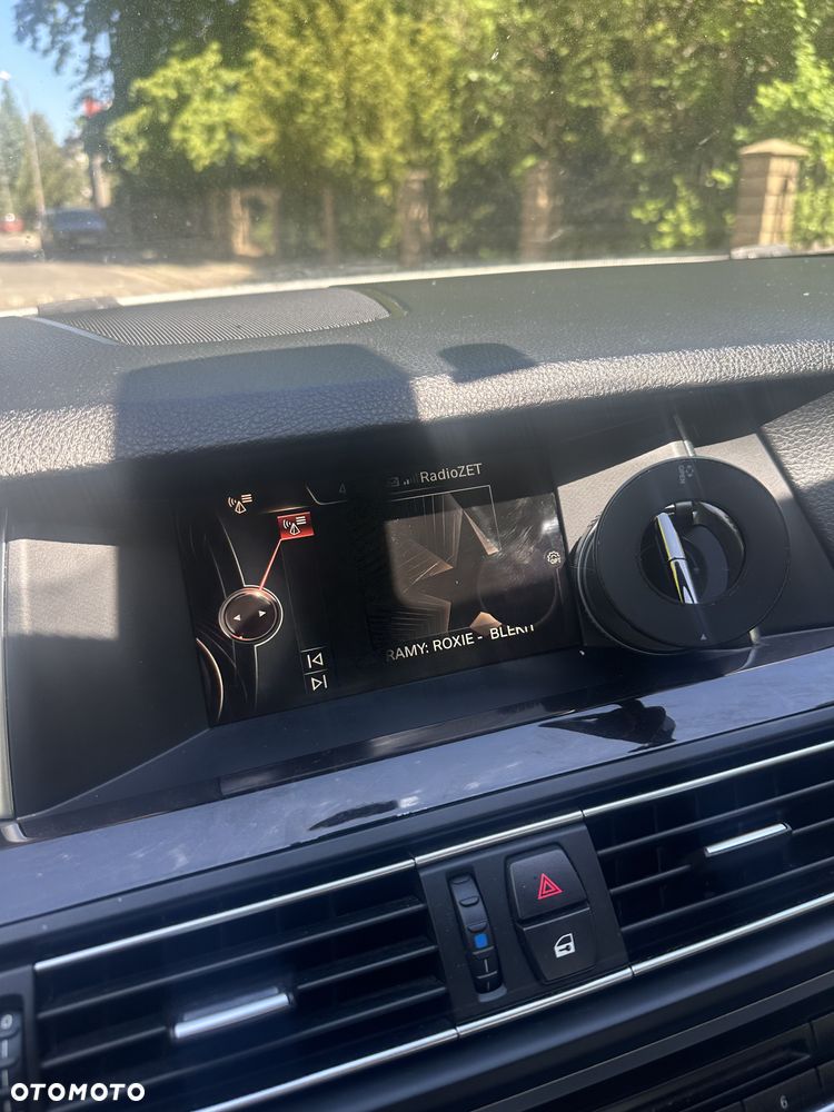 BMW Seria 5 518d Luxury Line - 13