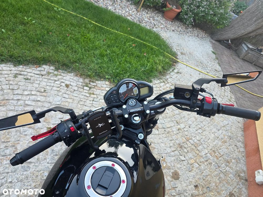 Suzuki Gladius - 3