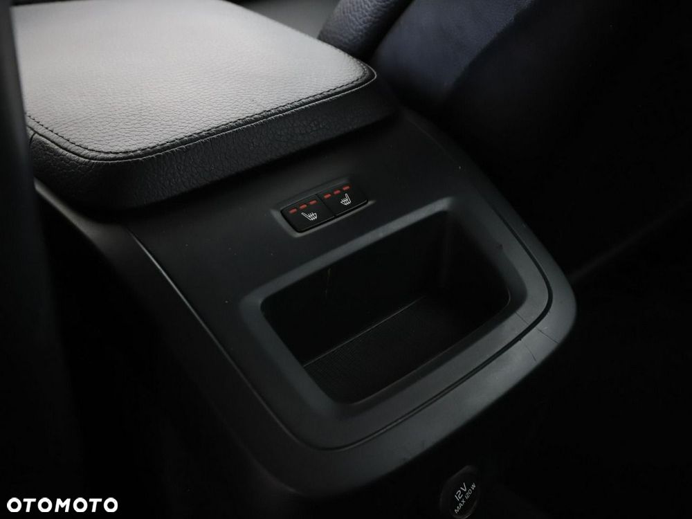 Volvo V90 D3 Momentum Pro - 38