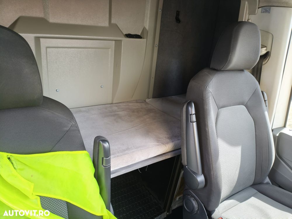 Volkswagen Crafter - 9