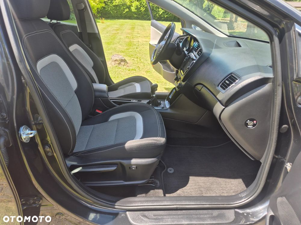Kia Ceed 1.6 GDI Spirit - 30