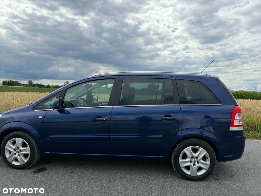 Opel Zafira - 9