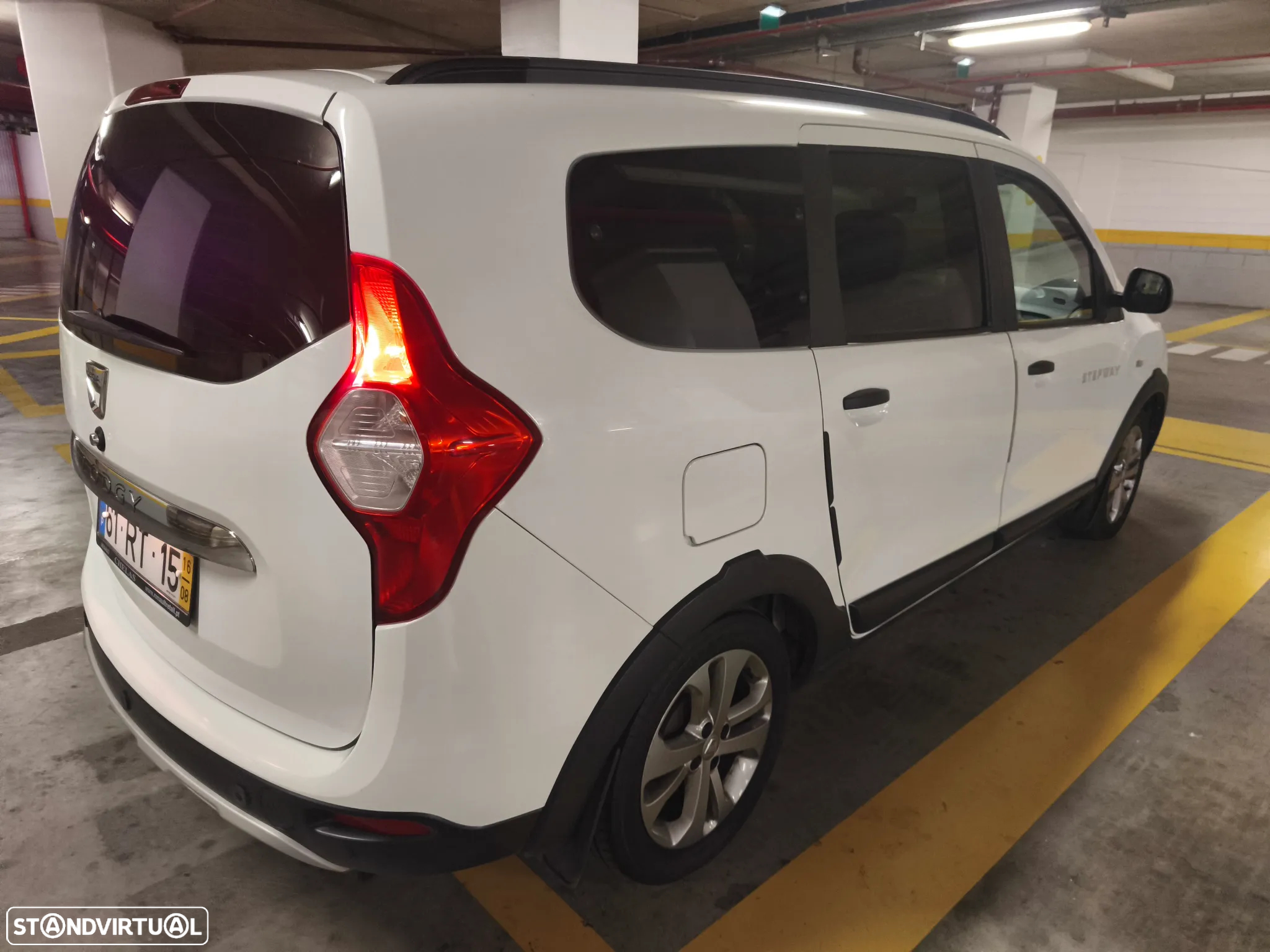 Dacia Lodgy 1.5 dCi Stepway 7L - 22