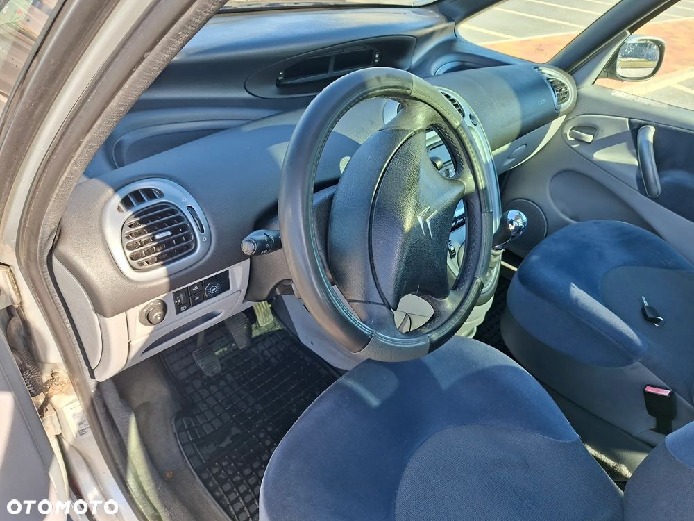Citroën Xsara Picasso 1.8 16V SX - 11