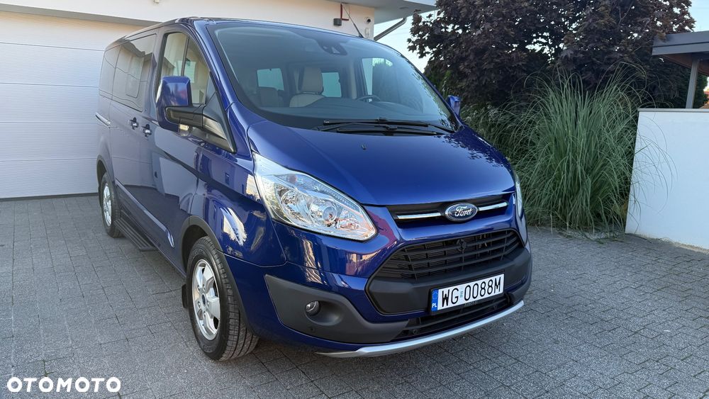 Ford Tourneo Custom - 3
