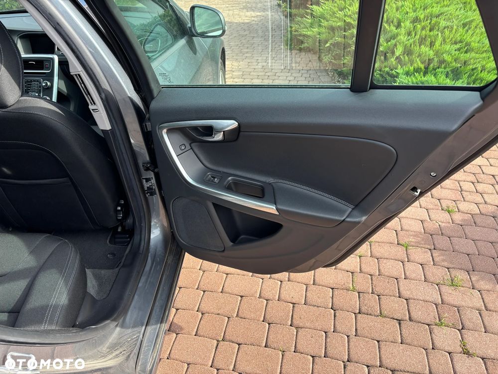 Volvo V60 D3 Geartronic Linje Business - 19