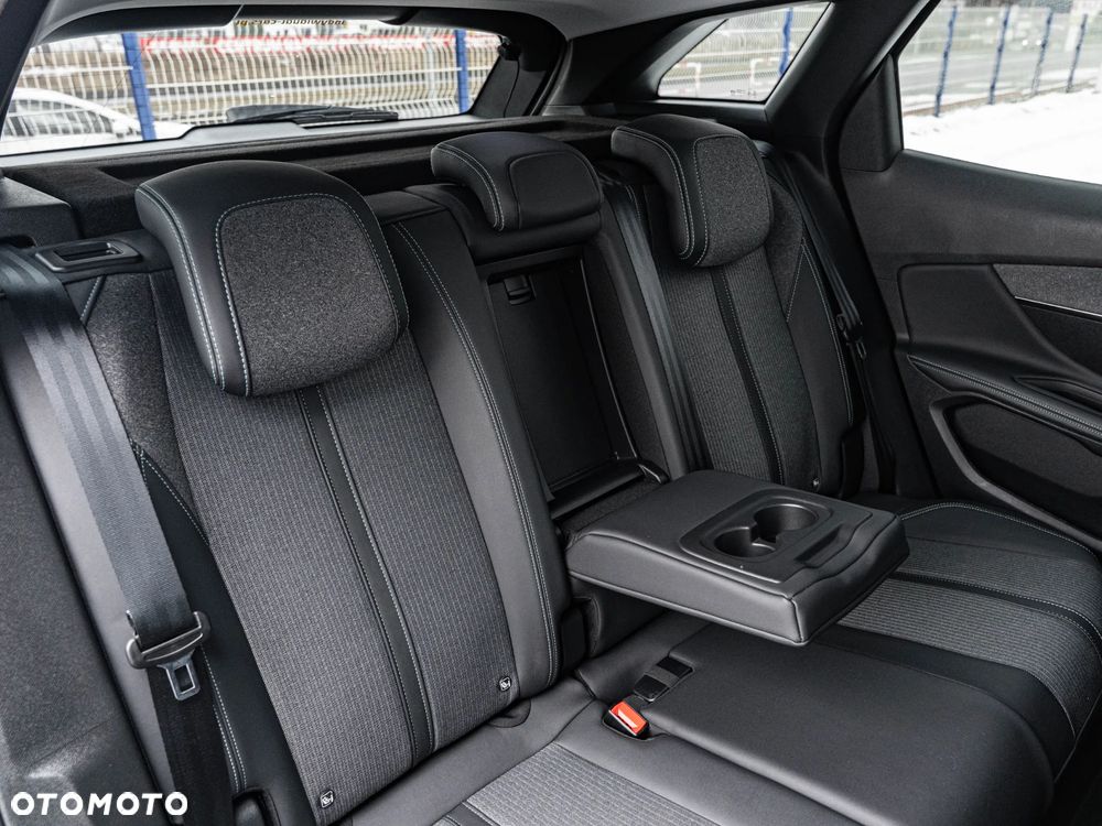 Peugeot 3008 1.5 BlueHDi Allure Pack S&S - 26