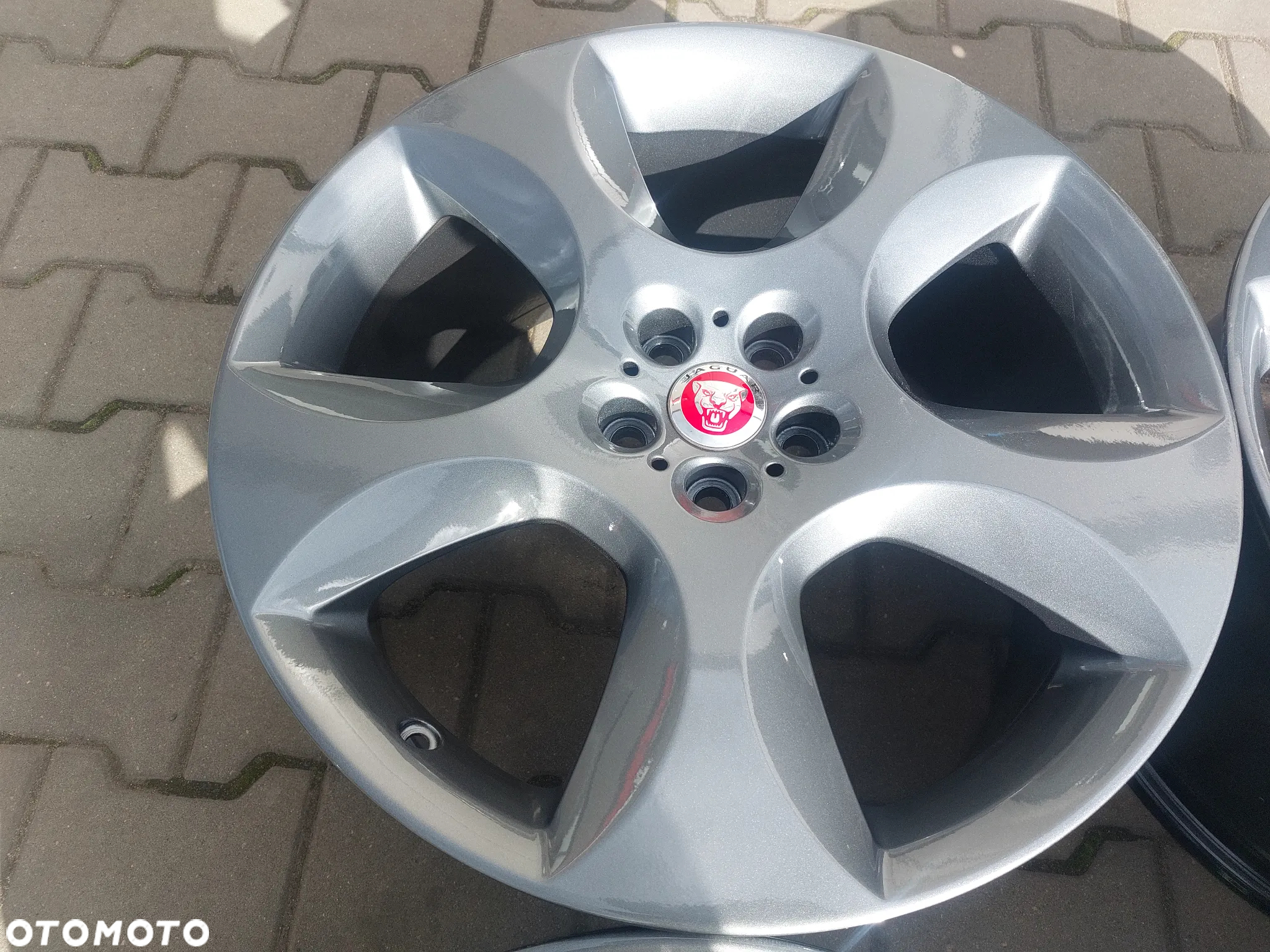 JAGUAR XF FELGI ALUMINIOWE R20 8.5J ET49 9.5J ET66 5X108 ORYGINAŁ JAK NOWE! - 2